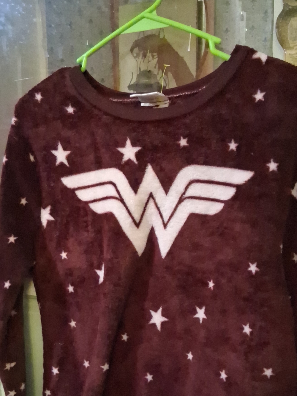 Women's Burgundy Star-Print Fleece Sweatshirt with Icon Graphic